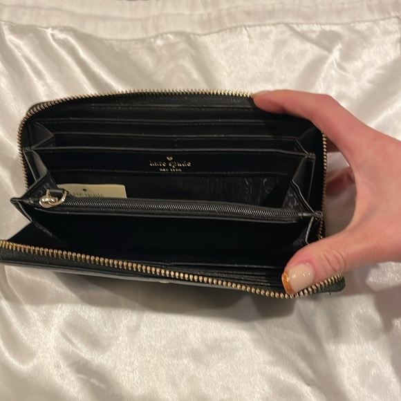 Kate Spade Leila Large Continental Wallet Black - Picture 3 of 6